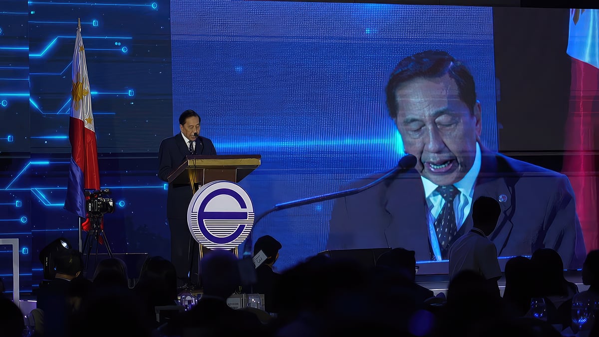 Employers Confederation of the Philippines president Sergio Ortiz-Luis Jr. addresses members and officials of the 45th National Conference of Employers last 25 June at the Manila Hotel. He inculcated that employers should now be embracing digital transformation and preparing the workplace for the future.